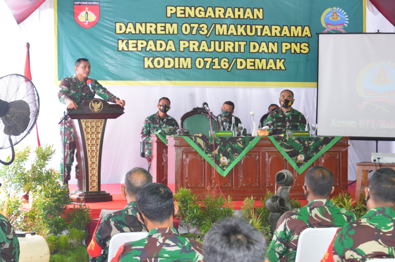 Danrem 073/MKT Berikan Pengarahan Kepada 50 Prajurit dan PNS Kodim 0716/Demak